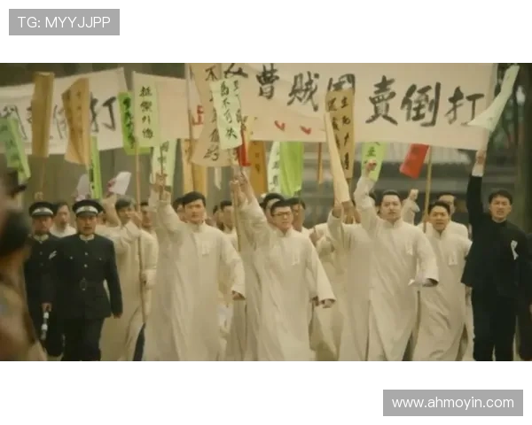 《觉醒年代》：3000字血泪史，10位先辈用生命点燃了1个时代